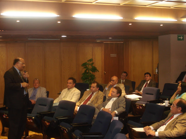 Capacitación a funcionarios de la Secretaría de Desarrollo Social, México, 2005